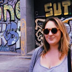 Meet your Posher, Chloe